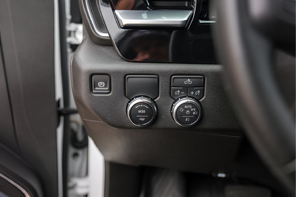 Used 2024 GMC Sierra 1500 Elevation RWD image 17