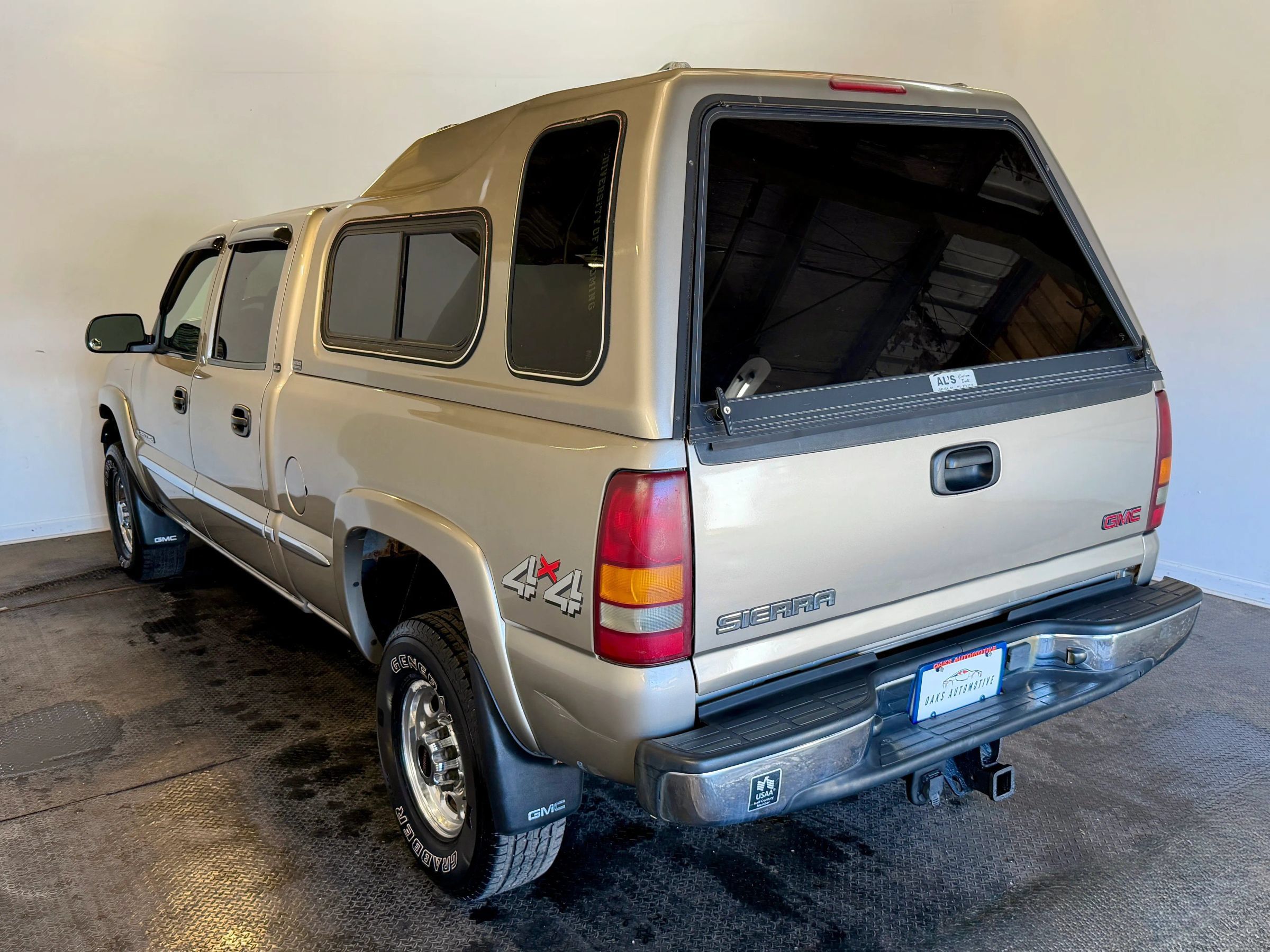 Used 2002 GMC Sierra 2500 4x4 Crew Cab HD w/ Snow Plow Prep Pkg image 5