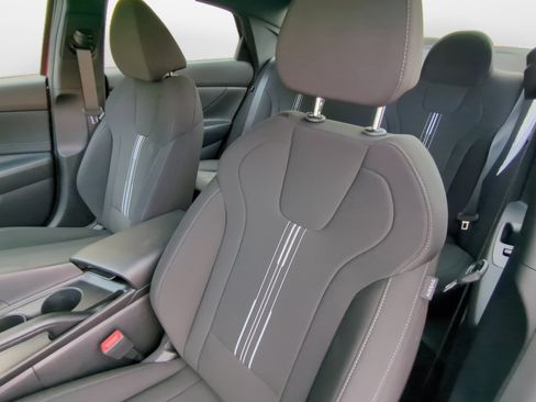 Certified 2025 Hyundai Elantra Sport FWD image 14