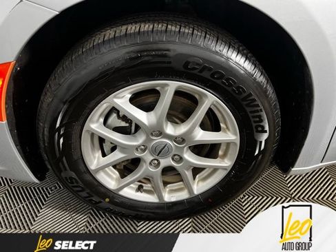Used 2023 Chrysler Pacifica Touring-L FWD image 25
