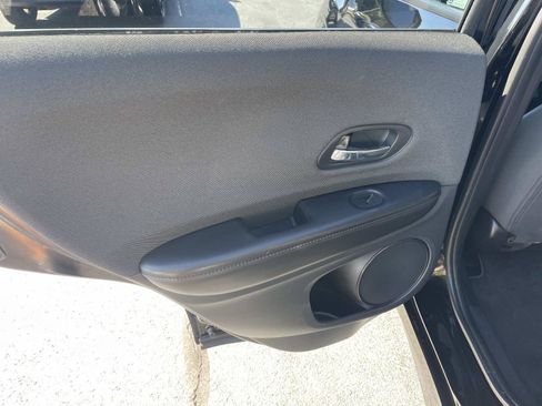 Used 2022 Honda HR-V Sport image 16