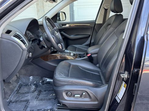 Used 2013 Audi Q5 2.0T Premium Plus w/ Premium Plus Pkg image 16