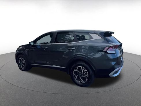 Used 2024 Kia Sportage LX image 10