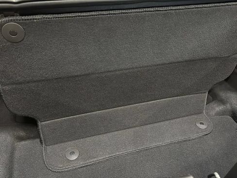 Used 2017 Chevrolet Camaro SS RWD image 9