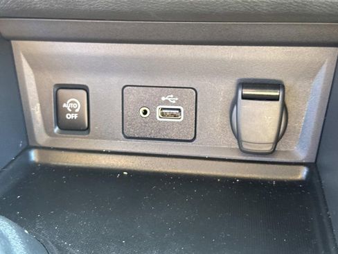 Used 2025 Nissan Sentra S FWD image 23