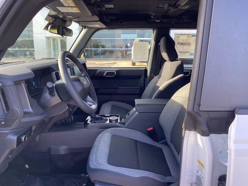 New 2025 Ford Bronco 4-Door AWD/4WD image 33