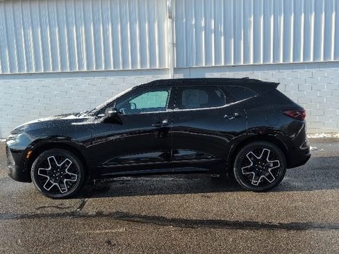 Certified 2024 Chevrolet Blazer RS w/ Driver Confidence II Package image 3