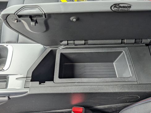 New 2025 Chevrolet Equinox EV RS image 20