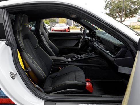 Used 2025 Porsche 911 GT3 RS image 65