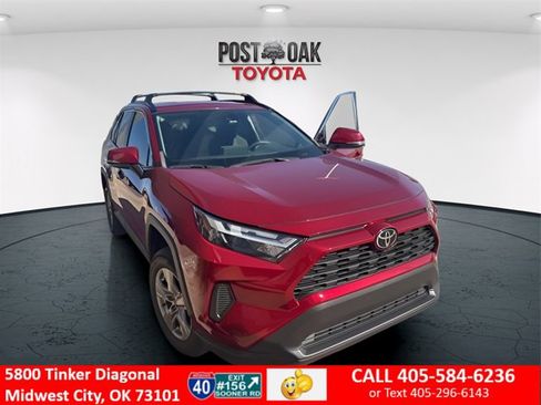 Used 2023 Toyota RAV4 XLE image 1