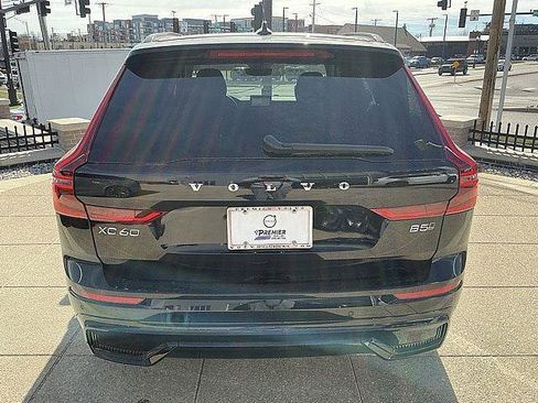 New 2026 Volvo XC60 B5 Plus w/ Climate Package AWD/4WD image 9