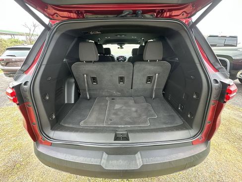 Used 2023 Chevrolet Traverse LT AWD/4WD image 23