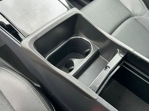 Used 2023 Subaru Solterra AWD image 27