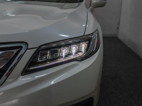 Used 2017 Acura RDX AWD image 5