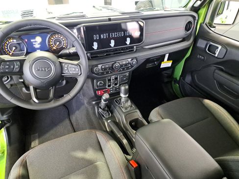 New 2025 Jeep Gladiator Rubicon w/ Safety Group image 9