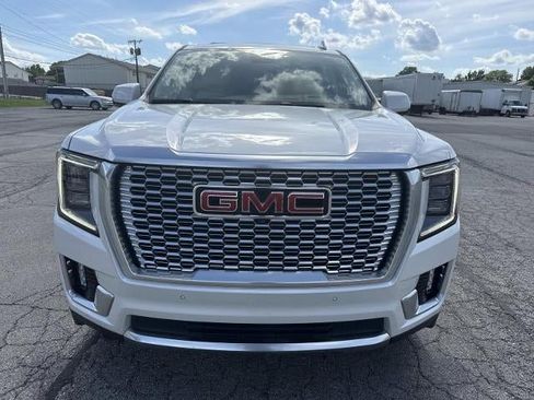 Used 2024 GMC Yukon XL Denali w/ Advanced Technology Package AWD/4WD image 2