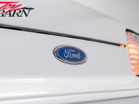 Used 1992 Ford Mustang GT RWD image 17