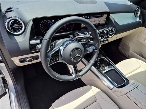 New 2026 Mercedes-Benz GLA 250 image 3