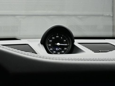 Certified 2026 Porsche 911 Targa 4S AWD/4WD image 12