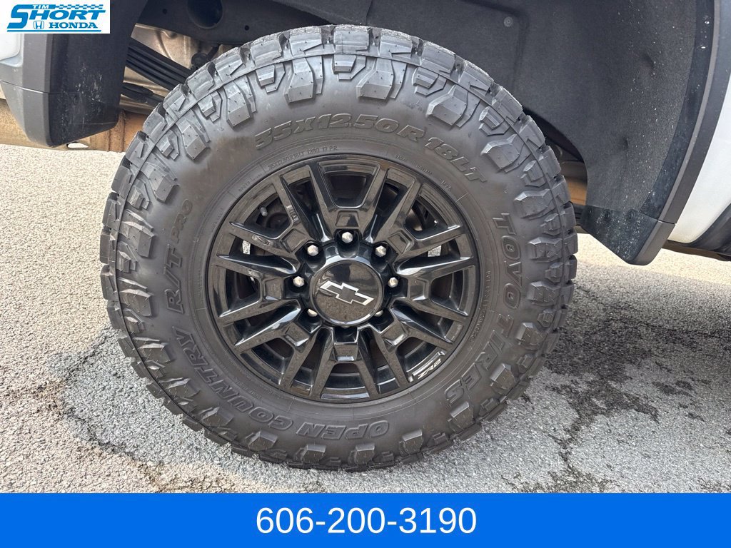 Used 2024 Chevrolet Silverado 2500 ZR2 AWD/4WD image 5