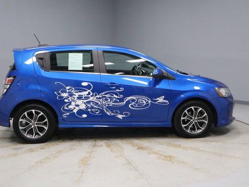 Used 2017 Chevrolet Sonic LT w/ Convenience Package image 12