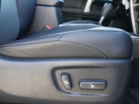 Used 2016 Toyota 4Runner SR5 Premium RWD image 24