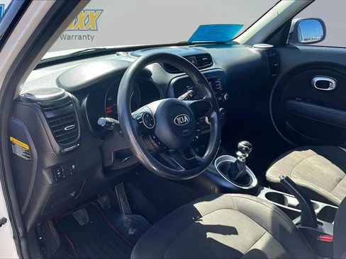 Used 2016 Kia Soul FWD image 22