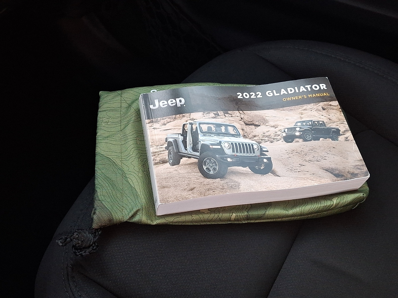 Used 2022 Jeep Gladiator Sport AWD/4WD image 24