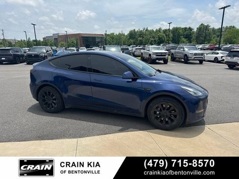 Used 2022 Tesla Model Y Long Range AWD/4WD image 13