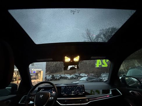 Used 2024 BMW X5 xDrive40i image 16