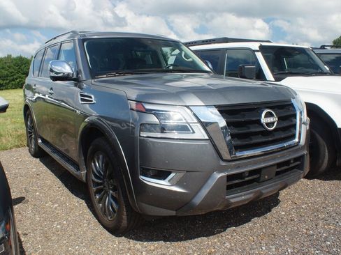Used 2022 Nissan Armada Platinum RWD image 1
