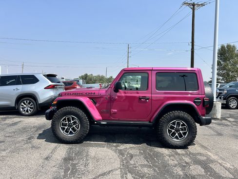 Used 2024 Jeep Wrangler Rubicon AWD/4WD image 2