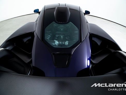 Used 2019 McLaren Senna RWD image 26