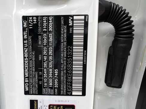 Certified 2025 Mercedes-Benz GLS 63 AMG 4MATIC image 37