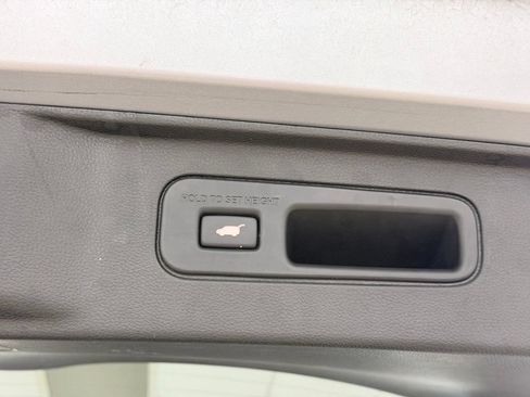 Used 2023 Honda Pilot Touring image 39