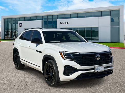 New 2026 Volkswagen Atlas Cross Sport SEL R-Line AWD/4WD image 2