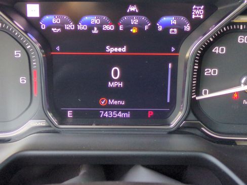 Used 2021 GMC Yukon SLT w/ SLT Premium Package AWD/4WD image 22