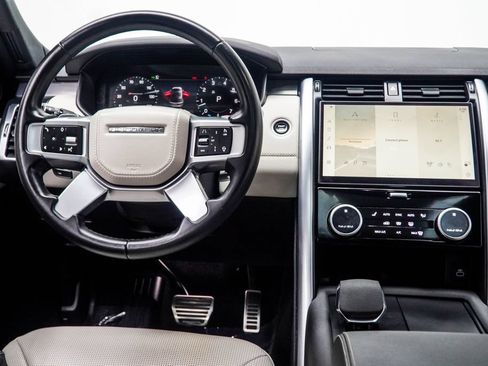 Used 2023 Land Rover Discovery HSE R-Dynamic AWD/4WD image 19