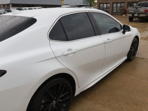Used 2022 Toyota Camry XSE w/ Cold Weather Package FWD image 9