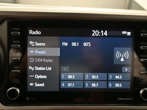 Used 2022 Toyota Tacoma SR5 w/ Technology Package RWD image 14