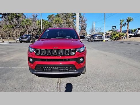 New 2026 Jeep Compass Latitude image 37