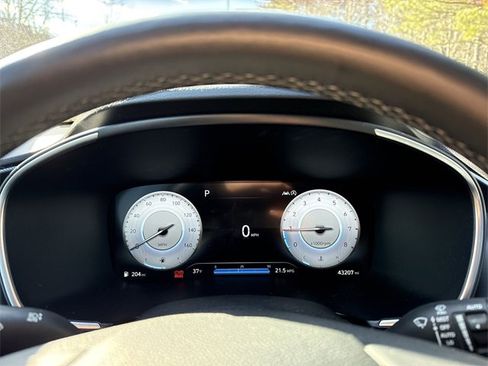 Used 2023 Hyundai Santa Fe Limited w/ Cargo Package image 10