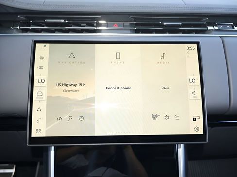 New 2026 Land Rover Range Rover SE AWD/4WD image 23