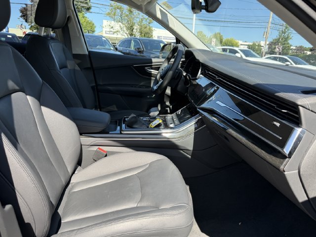 Used 2023 Audi Q7 2.0T Premium Plus w/ Premium Plus Package AWD/4WD image 26