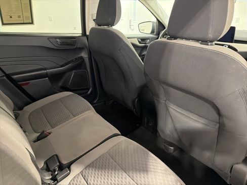 Used 2022 Ford Escape SE image 26