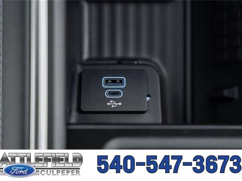 New 2025 Ford Expedition Platinum w/ Stealth Performance Package image 35