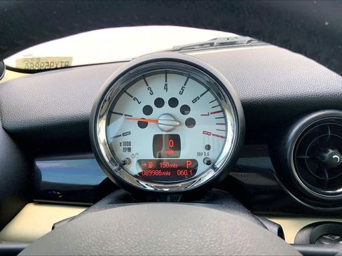 Used 2011 MINI Cooper Hardtop image 15