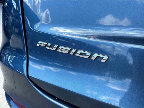 Used 2019 Ford Fusion SE image 10