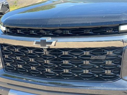 Used 2026 Chevrolet Traverse Z71 w/ LPO, Floor Liner Package AWD/4WD image 47