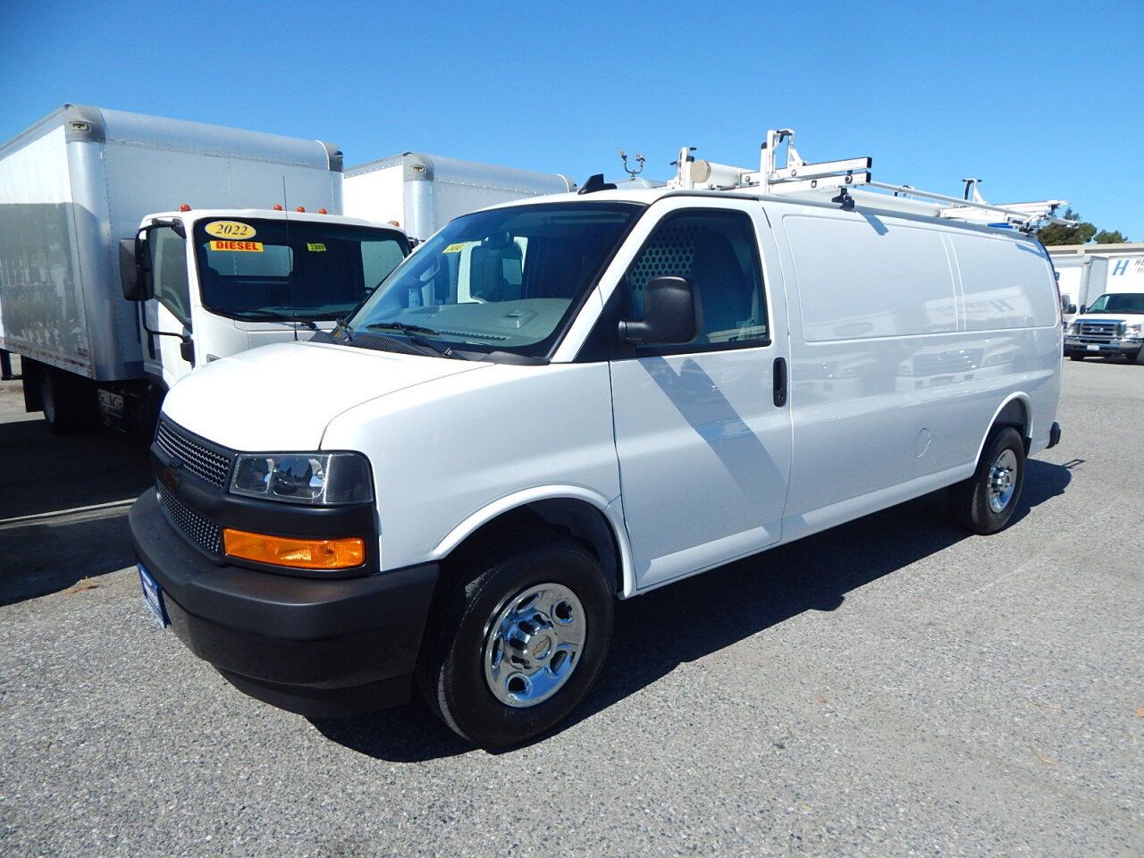 Used 2025 Chevrolet Express 2500 Extended w/ Communications Package RWD image 1